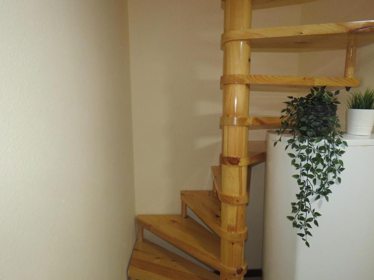 Atico Duplex Reformado Con Vistas A La Montana Apartment Canfranc Exterior photo
