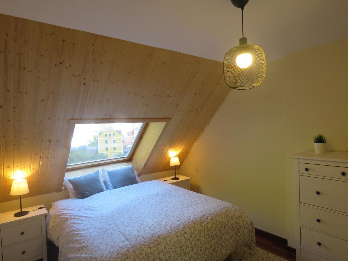Atico Duplex Reformado Con Vistas A La Montana Apartment Canfranc Exterior photo